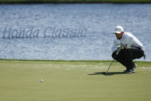 English, Lewis share lead at Honda Classic
