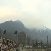 Srinagar: Forest blaze engulfs Zabarwan forest belt, thick smoke covers region