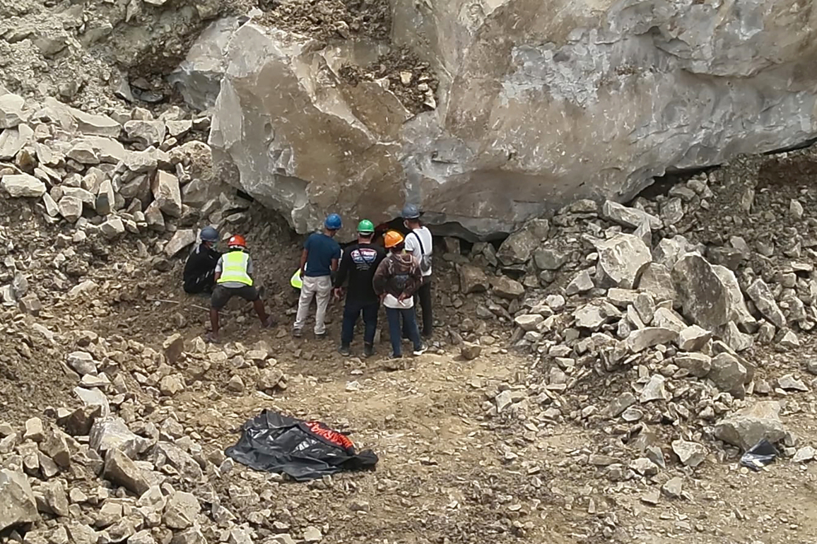 INDONESIA-CIREBON-QUARRY-LANDSLIDE-DEATH TOLL