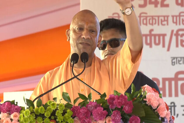 SP's Purvanchal Expressway plan was 'daylight robbery'; JPNIC cost jumped from 200 crore to 864 crore': UP CM Yogi Adityanath