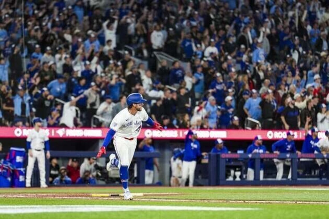 Blue Jays notch second straight walk-off in comeback over Athletics