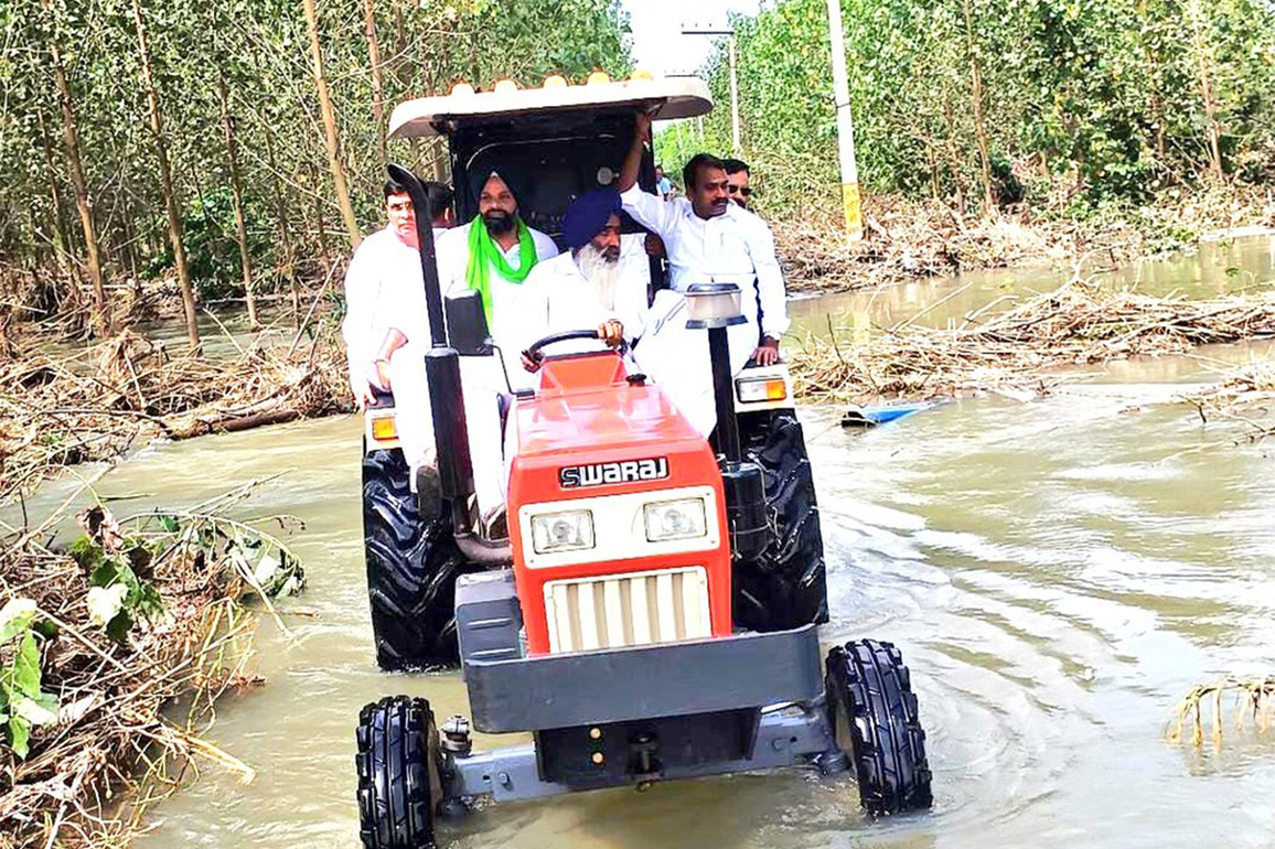 Punjab: Union Minister Murugan visits flood-affected areas in Rupnagar, assures of every possible assistance