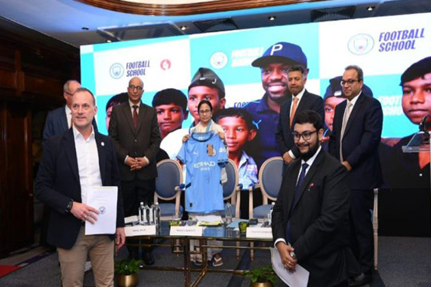 "Manchester City sign MoU to set up sports school in Bengal", Mamata Banerjee announces
