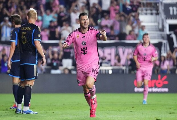 Lionel Messi scores 2 goals in return as Inter Miami top Union