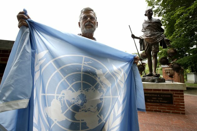 &#039;Peace Park&#039; Removes United Nations Flag After Objections