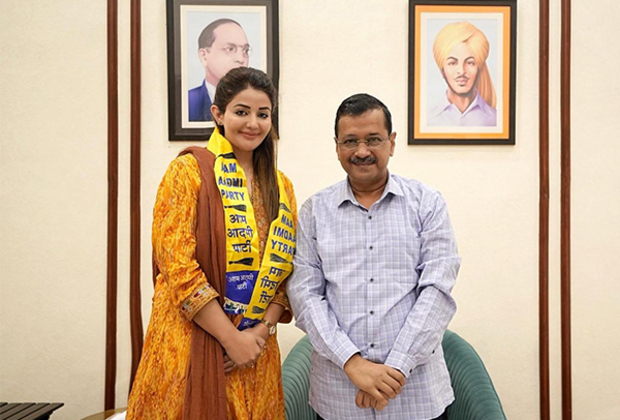 Punjabi actress Sonia Mann joins AAP in presence of Arvind Kejriwal