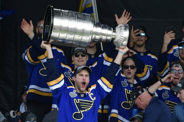 Playoff push ramps up as NHL returns to action