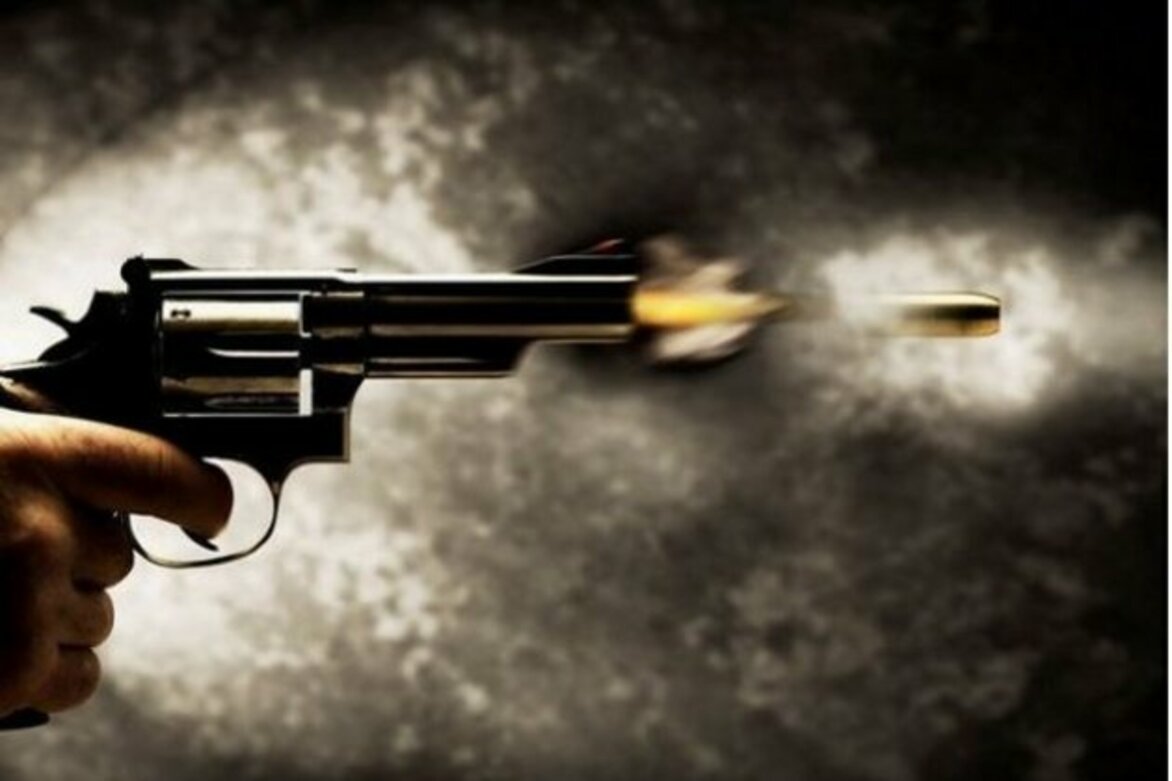 Man and his two-year-old daughter killed in firing in Pakistan's Karachi