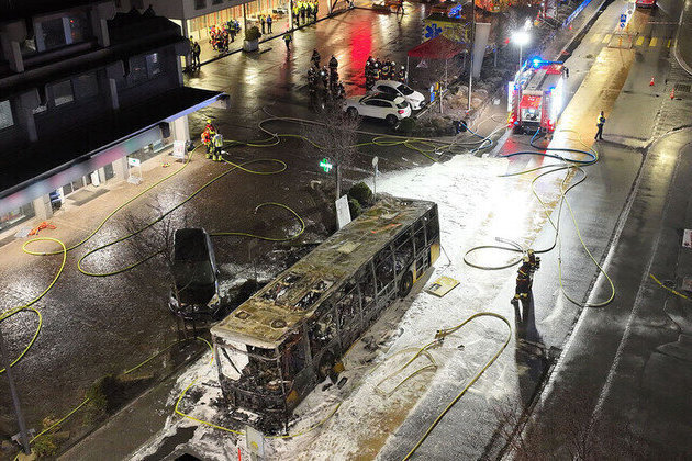 Six killed in Swiss bus fire after suspected self-immolation 