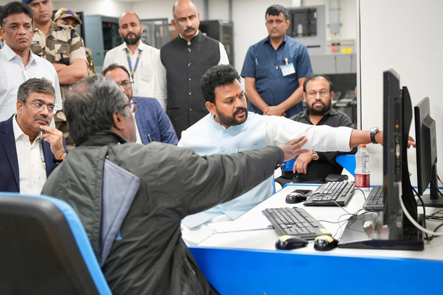 Union Civil Aviation Minister reviews on-ground situation at Delhi ATC towers after technical glitch