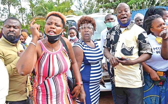 Banna NRM e Wakiso nga bayomba. Banna NRM e Wakiso nga bayomba.