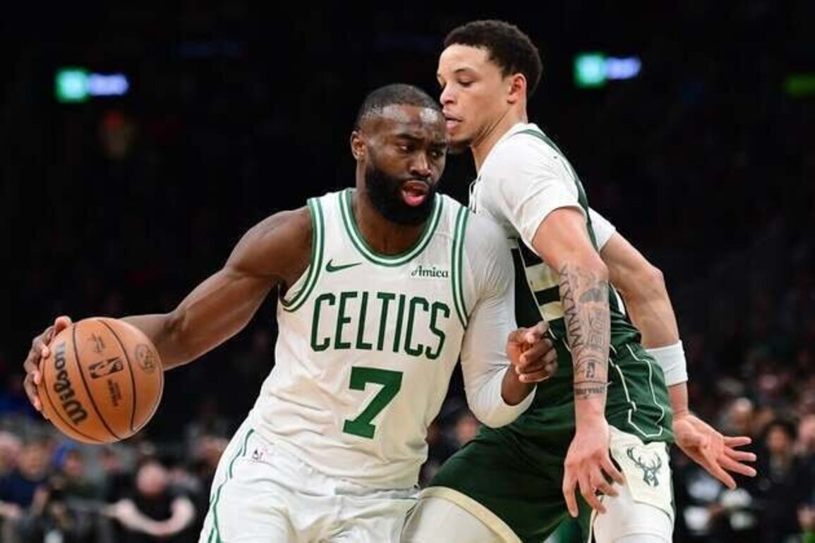 Jaylen Brown returns to drop 30 in Celtics' rout of Bucks