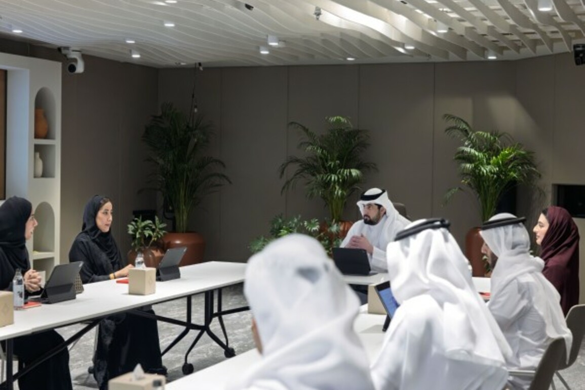 Ahmed bin Mohammed chairs Dubai Media Council meeting