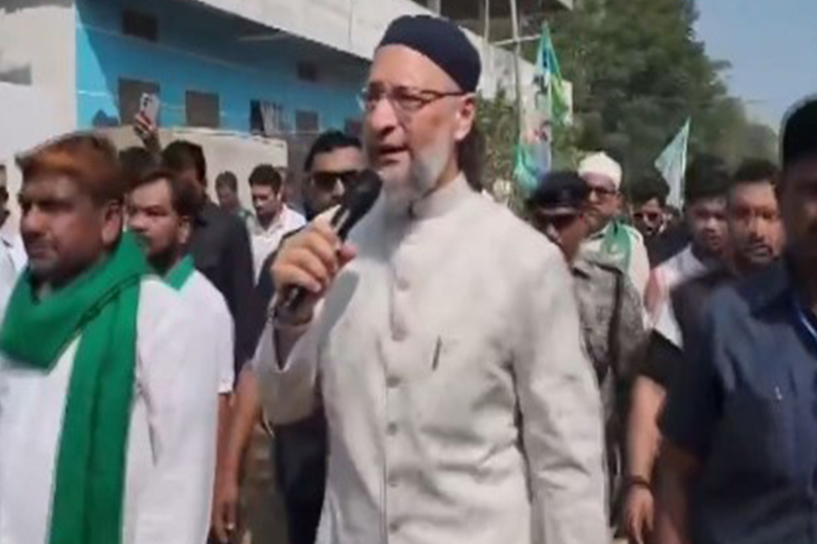 AIMIM Chief Owaisi holds door-to-door election canvassing ahead of Telangana municipal polls