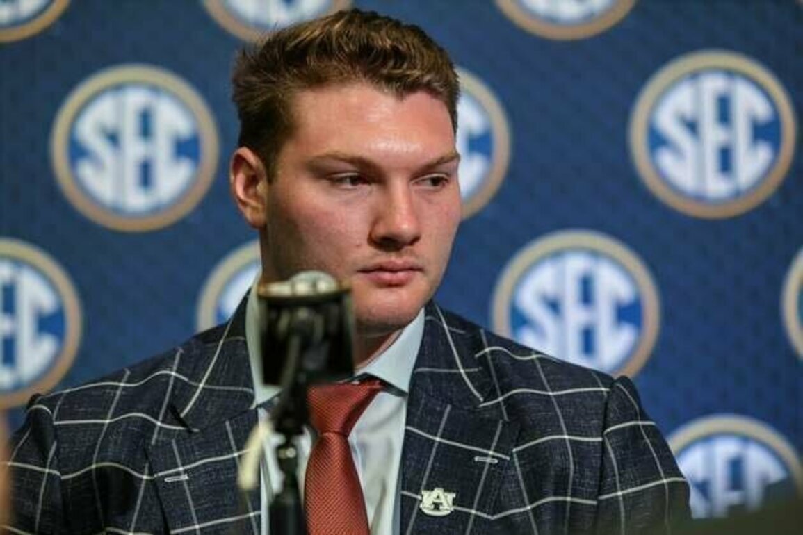 Reports: Auburn C Connor Lew (ACL) out for season