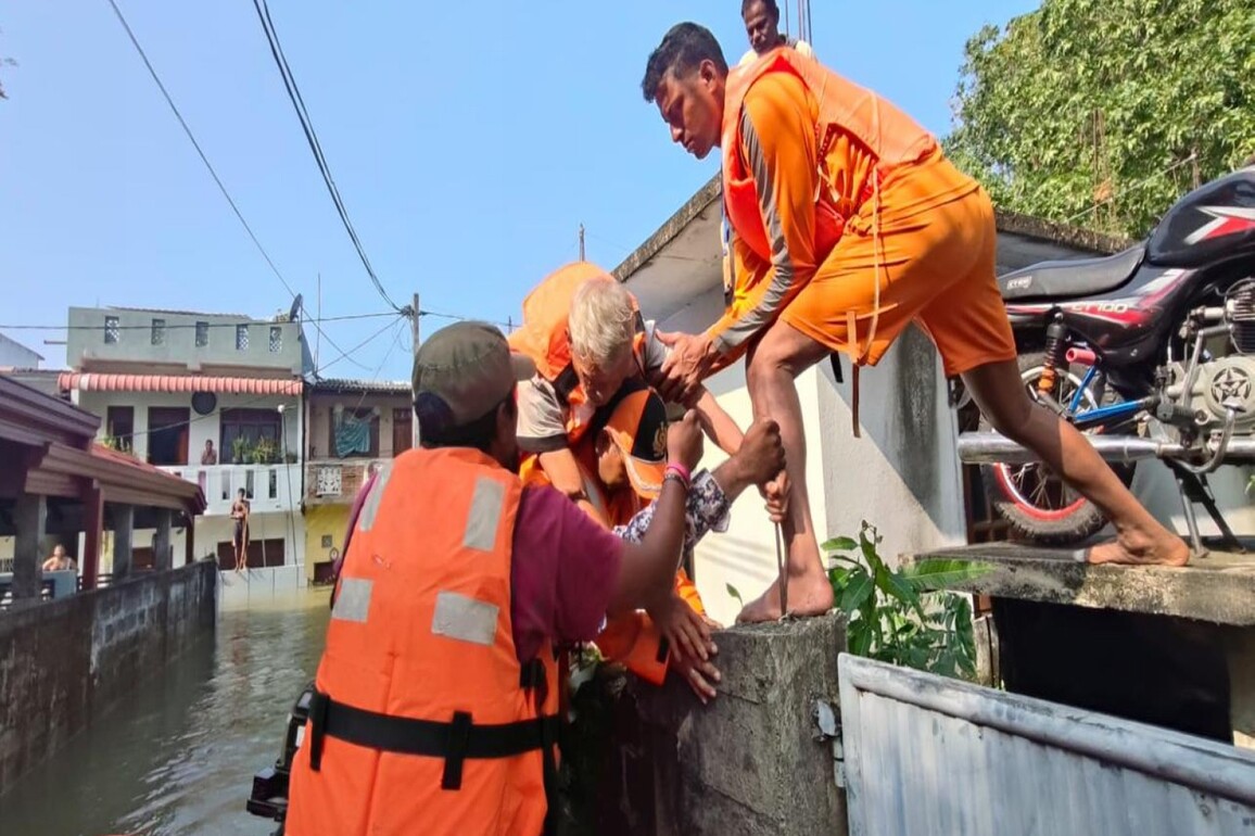 Sri Lankan President thanks PM Modi for "steadfast support" under Op Sagar Bandhu after Cyclone Ditwah