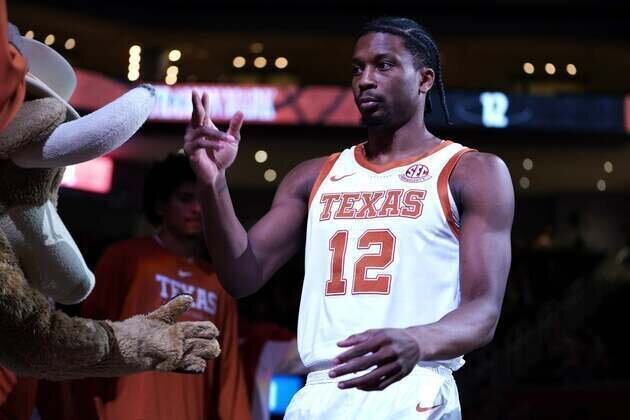 Texas eyes another bounce-back win with Le Moyne in town