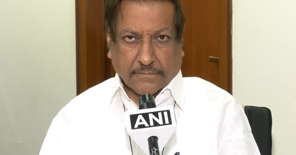 Chavan's 'Trump Kidnap PM' Remark Sparks Major Political Row in India