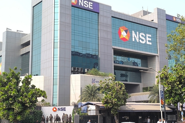 Market volatility continues on Tuesday, Nifty, Sensex turn red soon after opening with gains