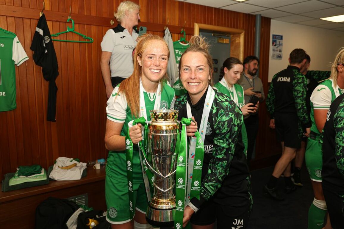 Hibernian FC - Gallery- Hibs Women Win the League Title At Ibrox