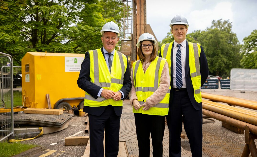 Economy Minister Conor Murphy, Finance Minister Dr Caoimhe Archibald and the US Special Envoy to Northern Ireland for Economic Affairs, Joe Kennedy III at the geothermal test drill site in Stormont. Credit: GeoEnergy NI