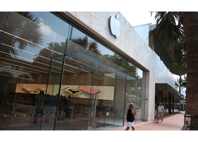 First drop in iPhone sales, Apple revenue streak ends First drop in iPhone sales, Apple revenue streak ends