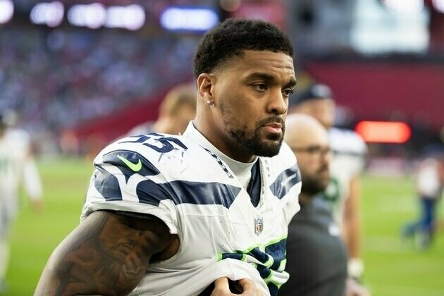 Seahawks release 4, including OT George Fant, OLB Dre'Mont Jones