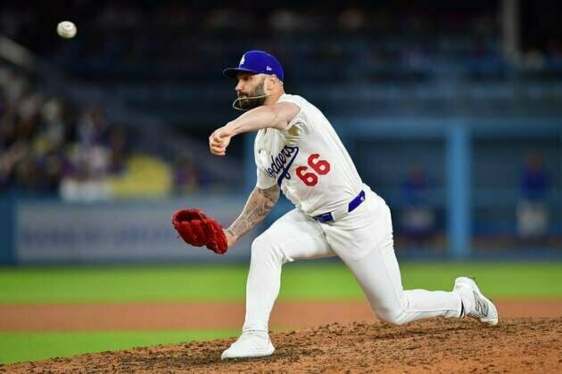 Dodgers' Tanner Scott (elbow) placed on IL; Alexis Diaz recalled