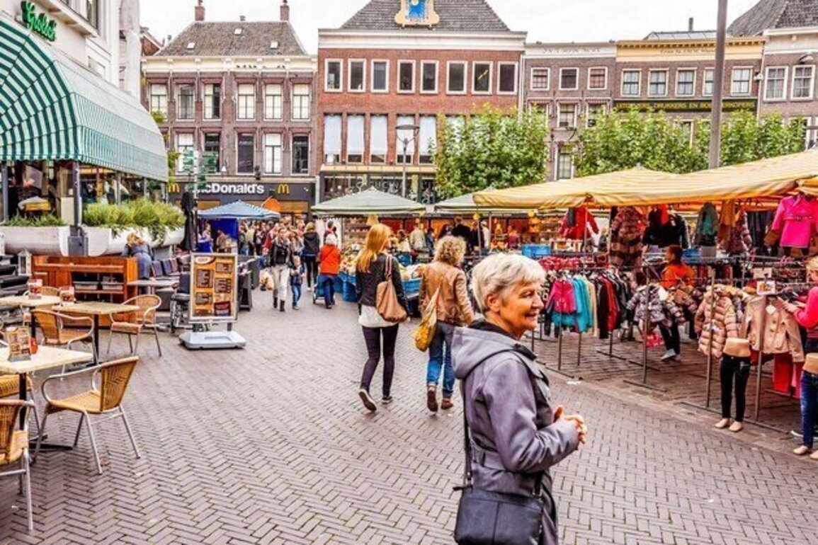 Dutch inflation remains stable at 2.4% in February