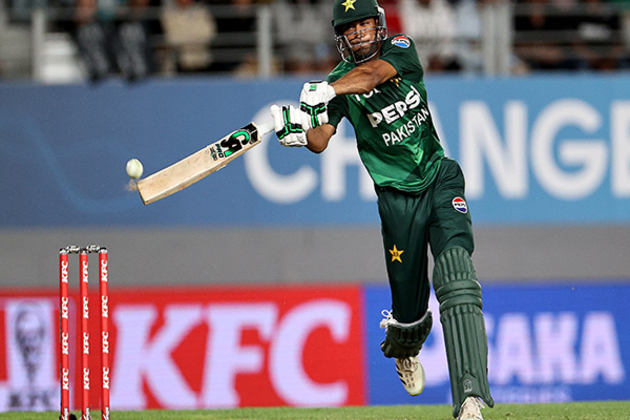 Nawaz's breezy century takes Pakistan to nine-wicket victory over New Zealand in 3rd T20I