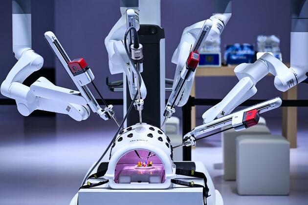 China accelerates AI adoption to transform medical services