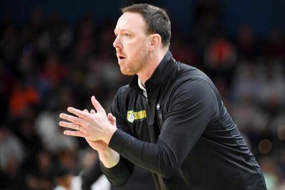 Syracuse hires former player Gerry McNamara as coach