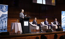  Hedley Widdup moderating a mining finance panel at the Melbourne Mining Club