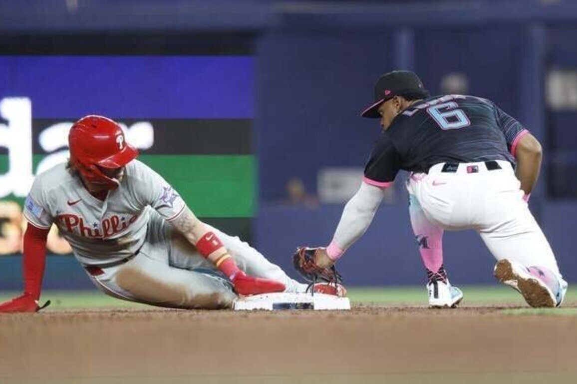 Phillies edge Marlins, improve to 4-0 under Don Mattingly
