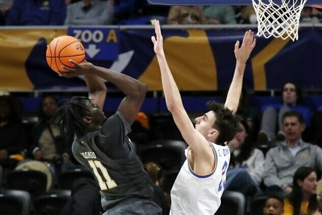Georgia Tech hot from the foul line, downs Pitt