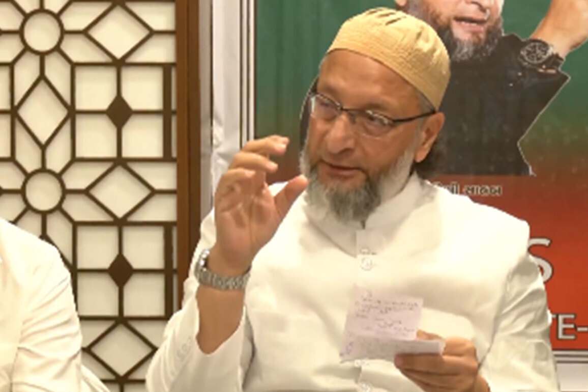 "You're violating Constitutional acts, imposing Hindu Succession Act on Muslims": Owaisi slams Centre over UCC Bill in Gujarat