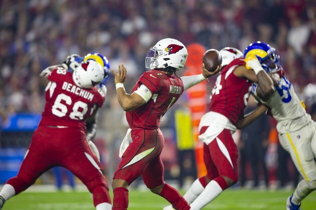 Familiar foes Rams, Cardinals have something to prove in playoffs
