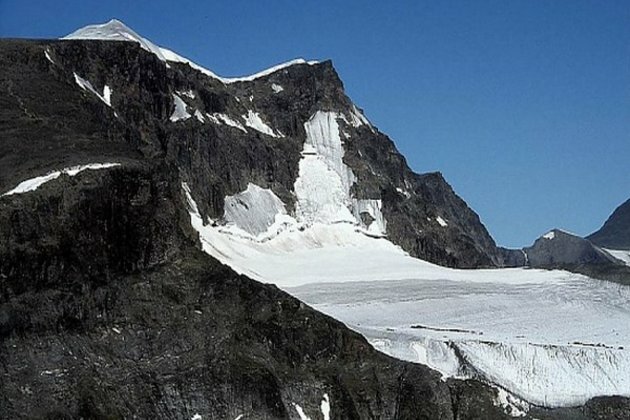 Global warming is to blame for Sweden's highest peak losing title
