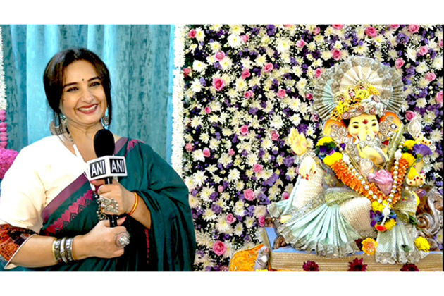 "Beautiful to celebrate this occasion with everyone...," says Divya Dutta as she welcomes Bappa home on Ganesh Chaturthi