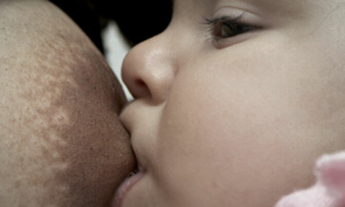 When breastfeeding becomes painful When breastfeeding becomes painful