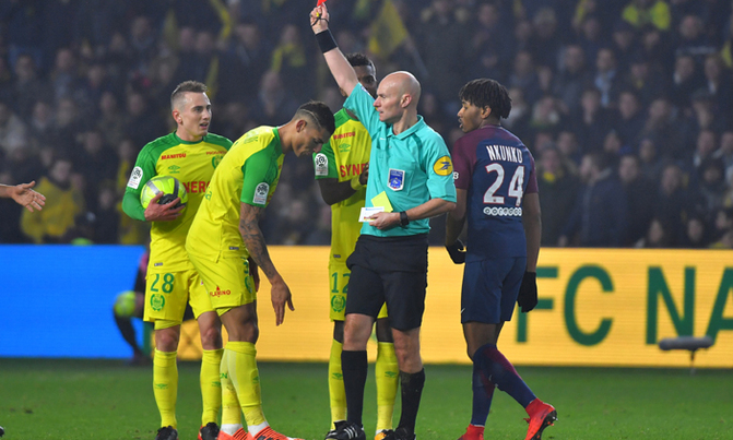 Referee who kicked player suspended Referee who kicked player suspended