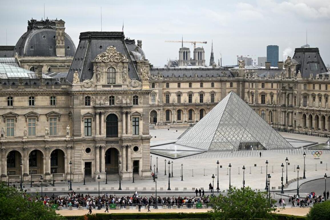 Explainer: What to know about the brazen heist at Louvre in Paris