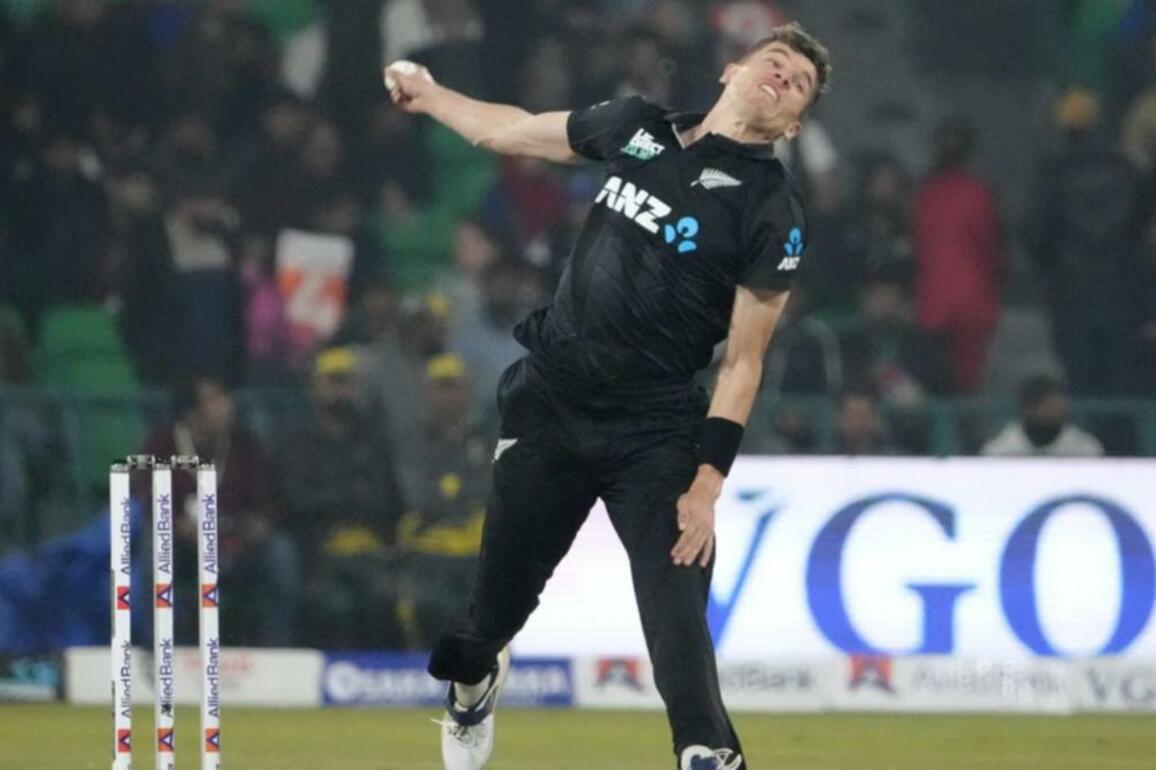 Kiwis win third ODI to heap more misery on Pakistan