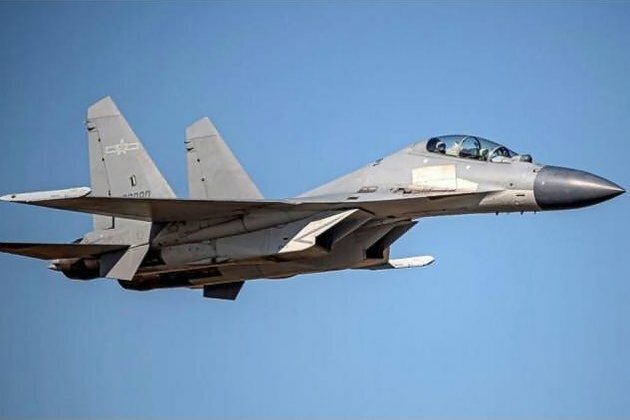More Than Two Dozen Chinese Warplanes Enter Taiwan&#039;s Airspace