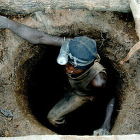 Canadian firm executive switches sides in Mali mining feud  Reuters