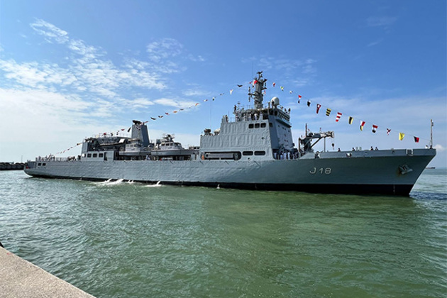 Indian Naval Ship Sandhayak visits Singapore on its National Day