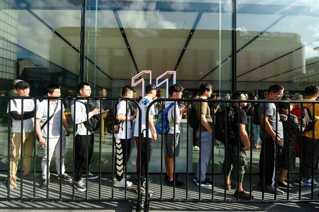 China Blasts Apple Over App Tracking Movements of Hong Kong Police