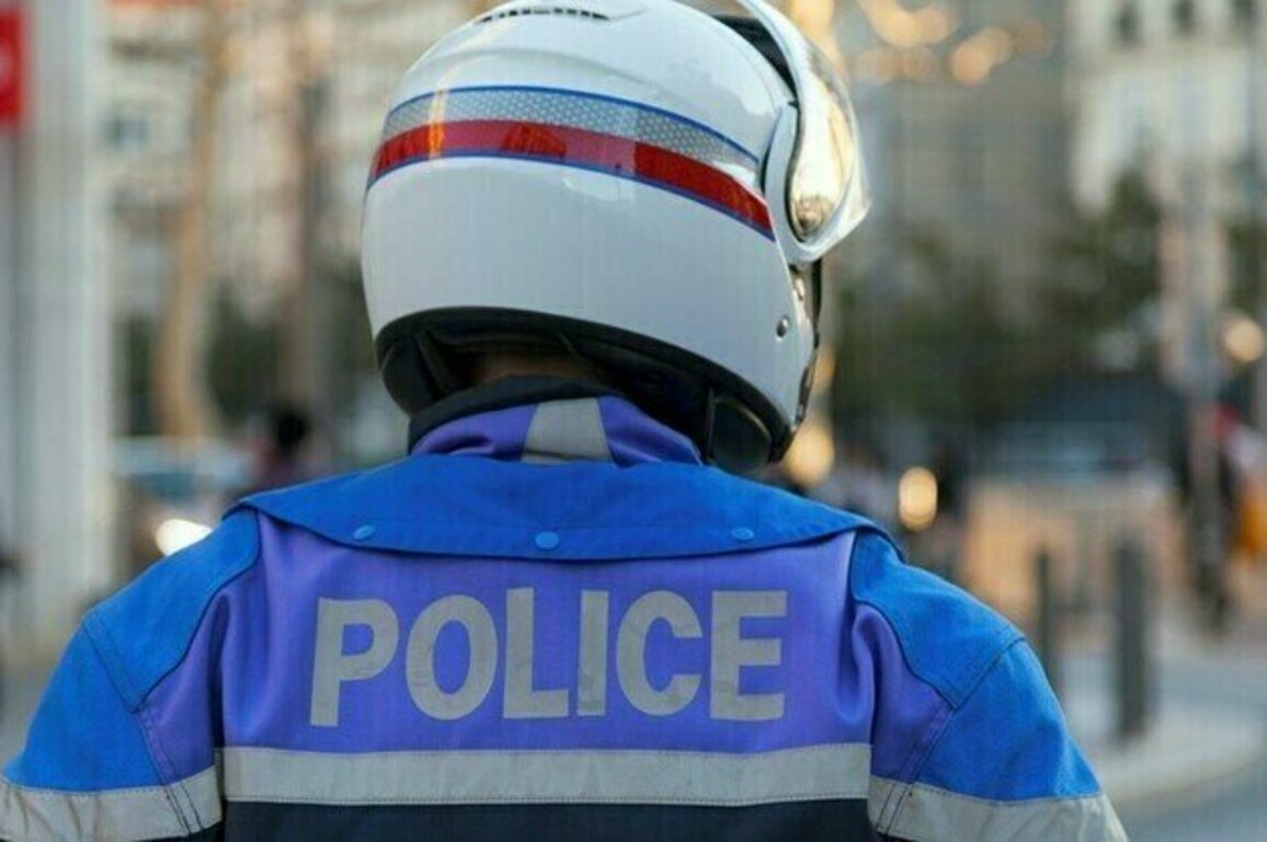 Explosive devices thrown into Russian consulate
