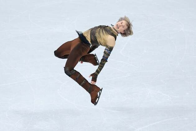 Ilia Malinin surges into lead with thrilling short program