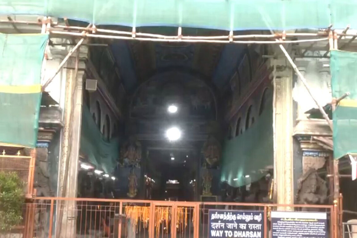 Temples across country close for lunar eclipse; devotees arrive early for Darshan